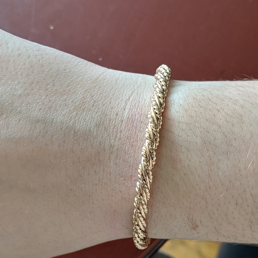 Gold Colored Twisted Bracelet - Picture 2 of 2